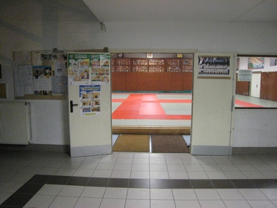 http://jujitsuclubpontois.chez-alice.fr/images/dojo.jpg